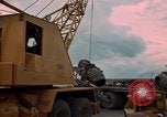Immagine di Pulire la zona Il Vietnam, 1965, secondo 52 filmato di repertorio 65675045224