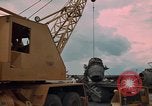 Immagine di Pulire la zona Il Vietnam, 1965, secondo 55 filmato di repertorio 65675045224