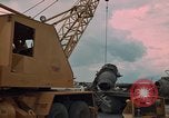 Immagine di Pulire la zona Il Vietnam, 1965, secondo 56 filmato di repertorio 65675045224