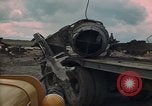 Immagine di Pulire la zona Il Vietnam, 1965, secondo 60 filmato di repertorio 65675045224
