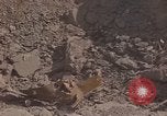 Immagine di Pulire la zona Il Vietnam, 1965, secondo 42 filmato di repertorio 65675045225