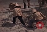 Immagine di Pulire la zona Il Vietnam, 1965, secondo 51 filmato di repertorio 65675045225