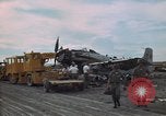 Immagine di Pulire la zona Il Vietnam, 1965, secondo 13 filmato di repertorio 65675045226