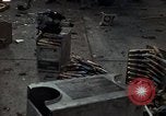 Immagine di Pulire la zona Il Vietnam, 1965, secondo 36 filmato di repertorio 65675045226