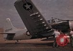 Image des aéronefs des États-Unis A-1E Vietnam, 1965, de la seconde 10 séquences d'archives historiques vidéo 65675045231
