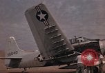 Image des aéronefs des États-Unis A-1E Vietnam, 1965, de la seconde 19 séquences d'archives historiques vidéo 65675045231