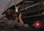 Image des aéronefs des États-Unis A-1E Vietnam, 1965, de la seconde 29 séquences d'archives historiques vidéo 65675045231