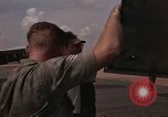 Image des aéronefs des États-Unis A-1E Vietnam, 1965, de la seconde 54 séquences d'archives historiques vidéo 65675045231
