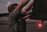 Image des aéronefs des États-Unis A-1E Vietnam, 1965, de la seconde 58 séquences d'archives historiques vidéo 65675045231
