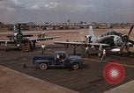 Standbild der US Air Force A-1E Vietnam, 1965, aus Sekunde 53 historischem Filmmaterial Videoclip 65675045234