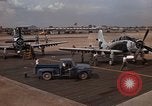 Standbild der US Air Force A-1E Vietnam, 1965, aus Sekunde 61 historischem Filmmaterial Videoclip 65675045234