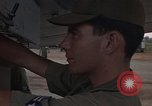Standbild der US Air Force A-1E Vietnam, 1965, aus Sekunde 51 historischem Filmmaterial Videoclip 65675045235