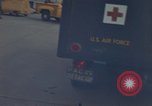 Standbild der US Air Force Krankenwagen Vietnam, 1965, aus Sekunde 24 historischem Filmmaterial Videoclip 65675045236