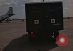 Standbild der US Air Force Krankenwagen Vietnam, 1965, aus Sekunde 62 historischem Filmmaterial Videoclip 65675045236