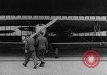 Image battant dans le brouillard United States USA, 1934, de la seconde 14 séquences d'archives historiques vidéo 65675045240