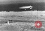 Standbild Wright Brothers Kitty Hawk North Carolina USA, 1934, aus Sekunde 15 historischem Filmmaterial Videoclip 65675045243