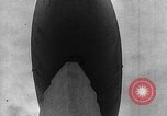 Standbild Wright Brothers Kitty Hawk North Carolina USA, 1934, aus Sekunde 28 historischem Filmmaterial Videoclip 65675045243