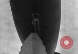 Standbild Wright Brothers Kitty Hawk North Carolina USA, 1934, aus Sekunde 30 historischem Filmmaterial Videoclip 65675045243