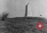Standbild Wright Brothers Kitty Hawk North Carolina USA, 1934, aus Sekunde 38 historischem Filmmaterial Videoclip 65675045243
