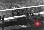 Standbild Wright Brothers Kitty Hawk North Carolina USA, 1934, aus Sekunde 51 historischem Filmmaterial Videoclip 65675045243