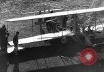 Standbild Wright Brothers Kitty Hawk North Carolina USA, 1934, aus Sekunde 53 historischem Filmmaterial Videoclip 65675045243