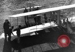 Standbild Wright Brothers Kitty Hawk North Carolina USA, 1934, aus Sekunde 54 historischem Filmmaterial Videoclip 65675045243