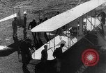 Standbild Wright Brothers Kitty Hawk North Carolina USA, 1934, aus Sekunde 56 historischem Filmmaterial Videoclip 65675045243