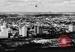 Standbild strafing Praxis Chapman Field Florida USA, 1934, aus Sekunde 22 historischem Filmmaterial Videoclip 65675045248