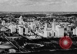 Standbild strafing Praxis Chapman Field Florida USA, 1934, aus Sekunde 26 historischem Filmmaterial Videoclip 65675045248