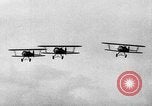 Standbild strafing Praxis Chapman Field Florida USA, 1934, aus Sekunde 35 historischem Filmmaterial Videoclip 65675045248