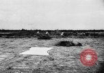 Standbild strafing Praxis Chapman Field Florida USA, 1934, aus Sekunde 38 historischem Filmmaterial Videoclip 65675045248