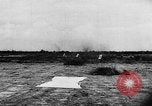 Standbild strafing Praxis Chapman Field Florida USA, 1934, aus Sekunde 39 historischem Filmmaterial Videoclip 65675045248