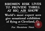 Standbild Air Show Cleveland Ohio USA, 1934, aus Sekunde 6 historischem Filmmaterial Videoclip 65675045250