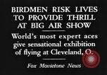 Standbild Air Show Cleveland Ohio USA, 1934, aus Sekunde 8 historischem Filmmaterial Videoclip 65675045250
