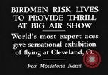 Standbild Air Show Cleveland Ohio USA, 1934, aus Sekunde 11 historischem Filmmaterial Videoclip 65675045250