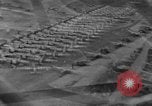 Immagine di C-47 piani di traino e Allied alianti durante l invasione della Normandia Francia, 1944, secondo 8 filmato di repertorio 65675045255