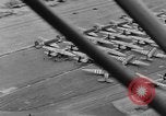 Immagine di C-47 piani di traino e Allied alianti durante l invasione della Normandia Francia, 1944, secondo 11 filmato di repertorio 65675045255