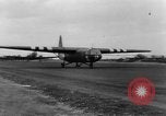 Immagine di C-47 piani di traino e Allied alianti durante l invasione della Normandia Francia, 1944, secondo 19 filmato di repertorio 65675045255