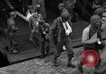 Immagine di Prigionieri tedeschi Portland Inghilterra, 1944, secondo 22 filmato di repertorio 65675045263