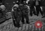 Immagine di Prigionieri tedeschi Portland Inghilterra, 1944, secondo 53 filmato di repertorio 65675045263