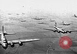 Immagine di Boeing B-17 Flying Fortress Europa, 1942, secondo 1 filmato di repertorio 65675045269