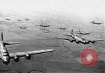 Immagine di Boeing B-17 Flying Fortress Europa, 1942, secondo 4 filmato di repertorio 65675045269