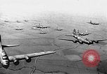 Immagine di Boeing B-17 Flying Fortress Europa, 1942, secondo 6 filmato di repertorio 65675045269