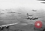 Immagine di Boeing B-17 Flying Fortress Europa, 1942, secondo 7 filmato di repertorio 65675045269