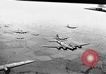 Immagine di Boeing B-17 Flying Fortress Europa, 1942, secondo 8 filmato di repertorio 65675045269