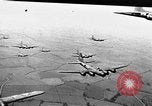 Immagine di Boeing B-17 Flying Fortress Europa, 1942, secondo 9 filmato di repertorio 65675045269