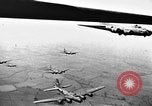 Immagine di Boeing B-17 Flying Fortress Europa, 1942, secondo 12 filmato di repertorio 65675045269