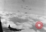 Immagine di Boeing B-17 Flying Fortress Europa, 1942, secondo 27 filmato di repertorio 65675045269