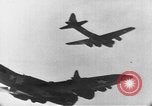 Immagine di Boeing B-17 Flying Fortress Europa, 1942, secondo 32 filmato di repertorio 65675045269
