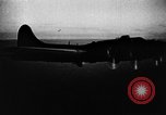 Immagine di Boeing B-17 Flying Fortress Europa, 1942, secondo 39 filmato di repertorio 65675045269